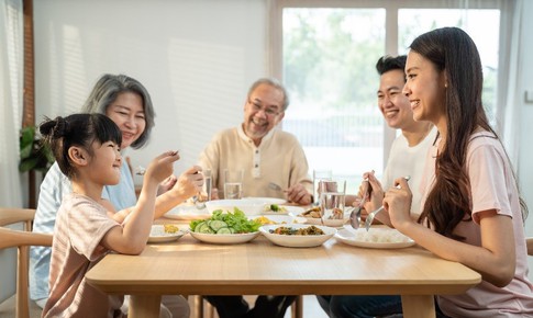 Ch&#250;ng ta đ&#227; d&#224;nh đủ y&#234;u thương chăm s&#243;c mẹ cha?