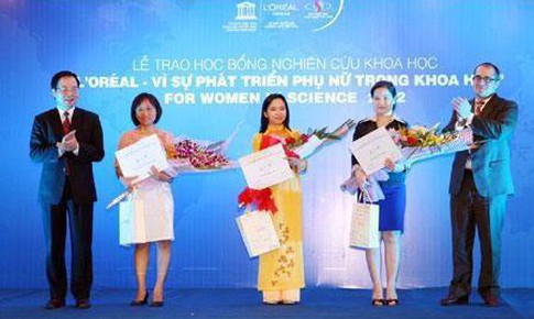 Chân dung nữ tiến sĩ chế tạo thành công sản phẩm chuyên biệt cho ung thư