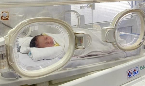 Cứu sống trẻ sinh non mắc nhiều bệnh lý phức tạp, suy hô hấp, nhiễm khuẩn đa kháng