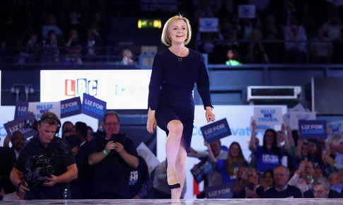 Ngoại trưởng Liz Truss trở th&#224;nh t&#226;n Thủ tướng Anh