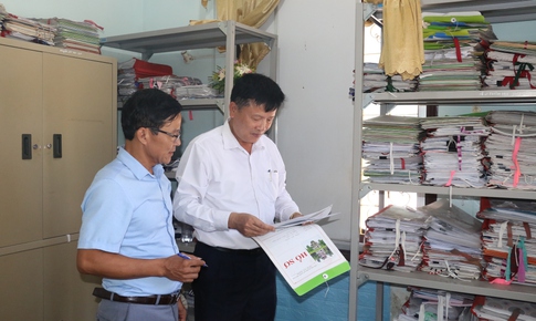 Bất cập quanh việc biệt ph&#225;i trong ng&#224;nh gi&#225;o dục ở Nghệ An: Ch&#237;nh quyền &#39;d&#249;ng dằng&#39; trong xử l&#253;?
