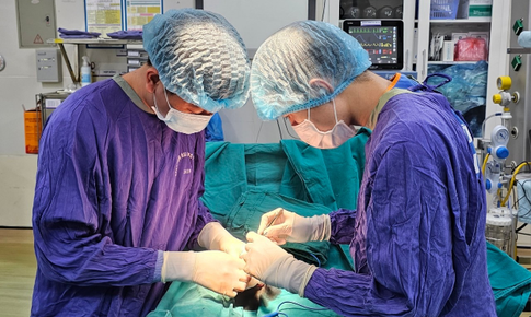 Thanh niên 20 tuổi tự lấy kéo cắt 'cậu nhỏ' của mình do hoang tưởng, ảo giác