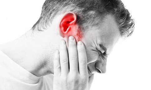 Lưu &#253; khi d&#249;ng thuốc trị vi&#234;m tai trong