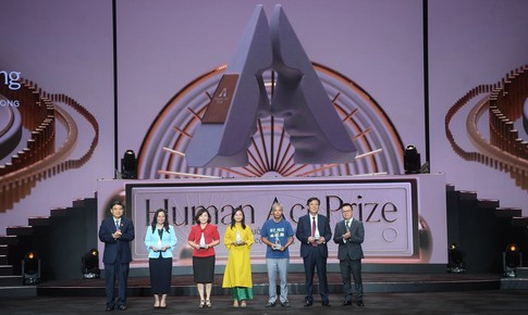 Dự &#225;n kinh tế tuần ho&#224;n nhựa của Unilever đạt giải thưởng Dự &#225;n bền vững tại Human Act Prize 2023