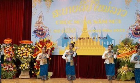 L&#227;nh đạo Đảng, Nh&#224; nước gửi thư ch&#250;c mừng Năm mới L&#224;o v&#224; Campuchia