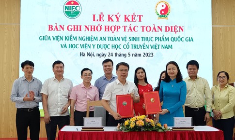 Viện Kiểm nghiệm an to&#224;n vệ sinh thực phẩm Quốc gia v&#224; Học viện Y Dược học cổ truyền Việt Nam k&#253; kết hợp t&#225;c