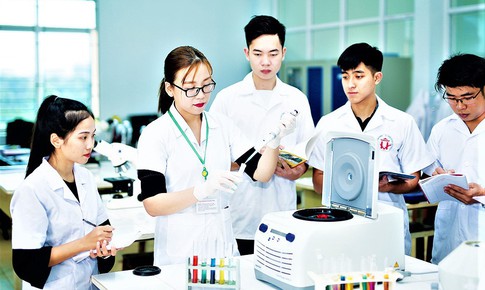 Học phí khối ngành Y Dược năm 2023: Trường cao nhất hơn 200 triệu đồng/năm