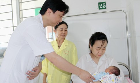 Cứu sống thai nhi gặp biến chứng nguy hiểm trong bụng mẹ