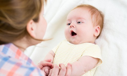 Phân biệt thoát vị bẹn ở trẻ với các tật khác