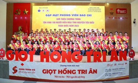 T&#244;n vinh 100 người hiến m&#225;u ti&#234;u biểu: Gieo th&#234;m những hạt giống của l&#242;ng nh&#226;n &#225;i