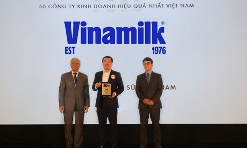 Qua 20 năm cổ phần h&#243;a, Vinamilk lu&#244;n nằm trong Top doanh nghiệp ni&#234;m yết h&#224;ng đầu Việt Nam