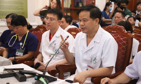 Liên tục hội chẩn chuyên gia, chạy đua thời gian cứu bệnh nhân nặng nhất vụ cháy chung cư mini