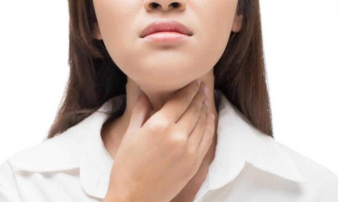 Khàn tiếng do liệt dây thanh cần được điều trị đúng