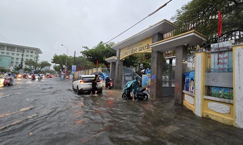 Loạt b&#227;o, &#225;p thấp nhiệt đới nối đu&#244;i nhau g&#226;y thời tiết nguy hiểm k&#233;o d&#224;i