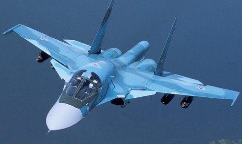 &#39;Th&#250; mỏ vịt&#39; Su-34 mới xuất k&#237;ch