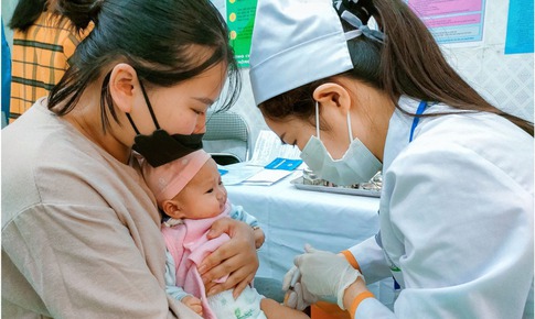 Bộ Y tế th&#244;ng tin việc đảm bảo vaccine cho Chương tr&#236;nh ti&#234;m chủng mở rộng