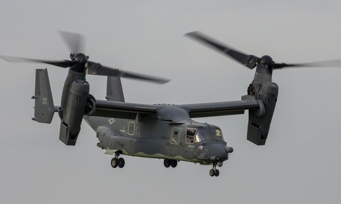 Lỗi kim loại khiến to&#224;n bộ phi đội V-22 Osprey phải ngừng bay