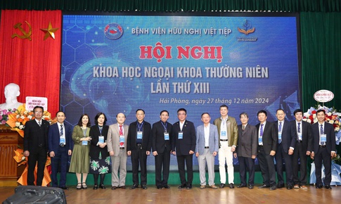 16 b&#225;o c&#225;o được c&#244;ng bố tại hội nghị khoa học ngoại khoa lần thứ 13