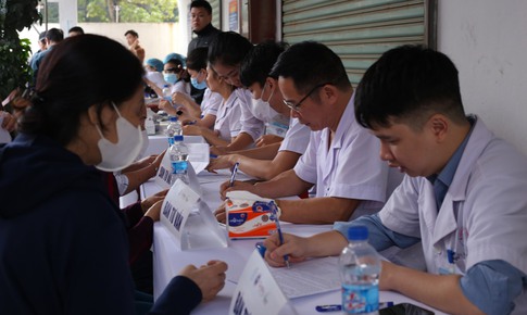 Kh&#225;m s&#224;ng lọc, tư vấn đ&#225;i th&#225;o đường cho hơn 200 người d&#226;n TP Vinh