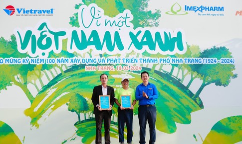 IMEXPHARM chung tay c&#249;ng UBND TP Nha Trang bảo vệ m&#244;i trường v&#236; cuộc sống khỏe mạnh hơn cho mỗi người d&#226;n
