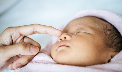 Ho g&#224; gia tăng, nguy cơ bệnh tử với trẻ dưới 1 tuổi