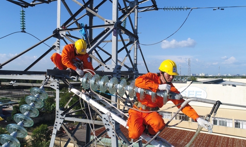 Nắng n&#243;ng gia tăng, lời giải n&#224;o cho b&#224;i to&#225;n thiếu điện?