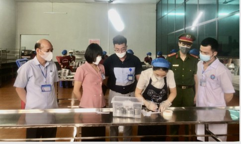 Quảng Ninh: 33 học sinh nhập viện sau bữa ăn b&#225;n tr&#250; đều đ&#227; ra viện