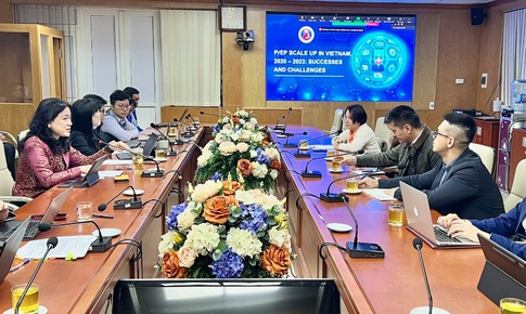 Đo&#224;n chuy&#234;n gia Vương quốc Bhutan thăm quan học tập về Chương tr&#236;nh điều trị PrEP tại Việt Nam