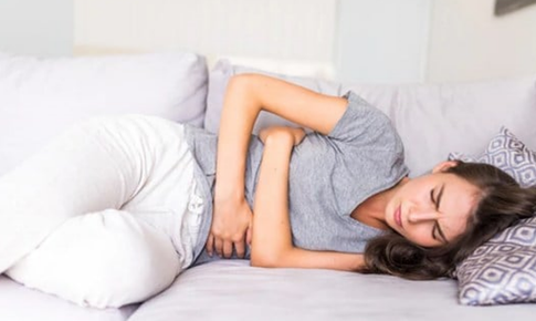 Đau bụng kinh c&#243; n&#234;n d&#249;ng thuốc giảm đau?