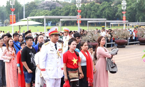 Từ h&#244;m nay (10/6) tạm dừng tổ chức viếng Lăng Chủ tịch Hồ Ch&#237; Minh