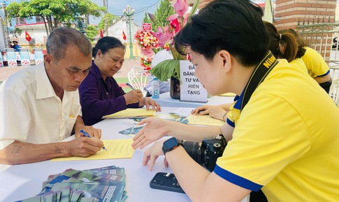 H&#224;ng trăm người d&#226;n Hải Hậu đăng k&#253; hiến m&#244; tạng, gi&#225;c mạc với t&#226;m nguyện &#39;cho đi l&#224; c&#242;n m&#227;i&#39;