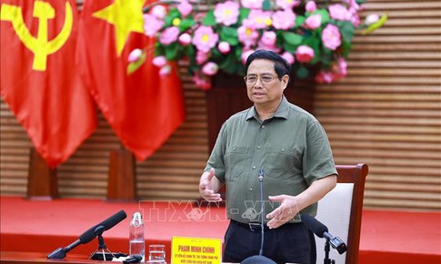 Thủ tướng Phạm Minh Ch&#237;nh: Mở đợt thi đua nước r&#250;t ho&#224;n th&#224;nh x&#226;y dựng Đường d&#226;y 500kV mạch 3