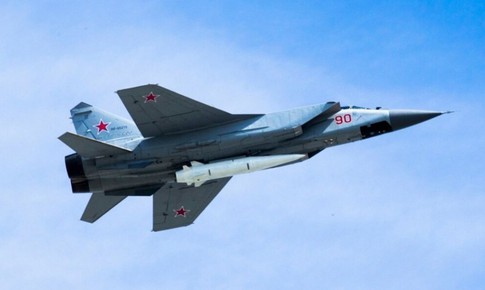 Vệ tinh Resurs-P Nga hỗ trợ Kinzhal ti&#234;u diệt Su-24MR Ukraine