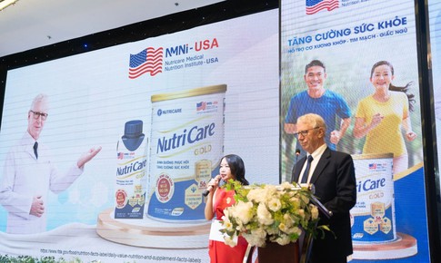 Bộ đ&#244;i sữa dinh dưỡng đ&#225;p ứng khuyến nghị FDA Hoa Kỳ hỗ trợ tăng cường sức khỏe người lớn tuổi