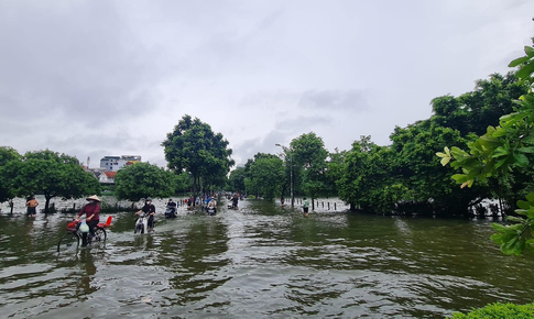 B&#227;o số 2 suy yếu th&#224;nh &#225;p thấp nhiệt đới, thời tiết mưa lớn vẫn diễn ra ở nhiều nơi