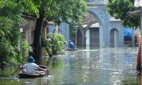 V&#236; sao m&#249;a mưa lũ năm nay phức tạp, kh&#243; lường?