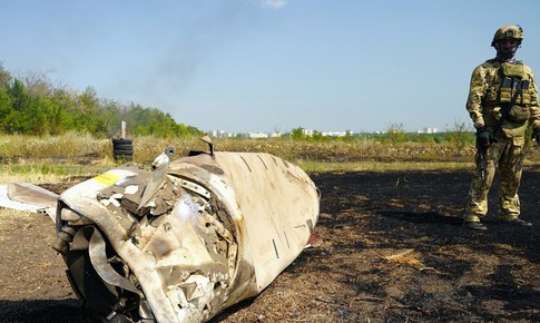 Ukraine tấn c&#244;ng khu vực Donbass bằng t&#234;n lửa phương T&#226;y