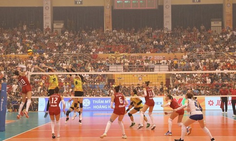 Đội Korabelka v&#244; địch Giải B&#243;ng chuyền nữ quốc tế VTV Cup năm 2024