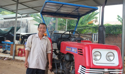 L&#227;o n&#244;ng mang trong m&#236;nh căn bệnh ung thư v&#224; đam m&#234; chế tạo m&#225;y m&#243;c