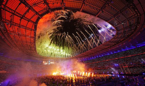 Lễ bế mạc Paralympic Paris 2024 ho&#224;nh tr&#225;ng với nhiều cảm x&#250;c bất ngờ