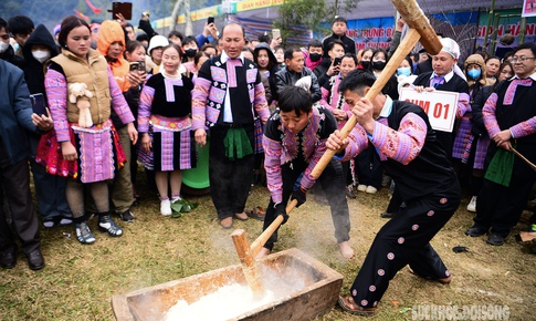 Tục gi&#227; b&#225;nh d&#224;y của người M&#244;ng trong dịp Tết