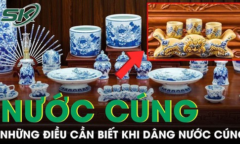 Những điều cần biết khi d&#226;ng nước c&#250;ng tr&#234;n ban thờ: Chọn nước g&#236;, c&#243; uống được kh&#244;ng?