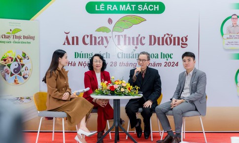 Ra mắt cuốn s&#225;ch &#39;Ăn chay thực dưỡng đ&#250;ng c&#225;ch - Chuẩn khoa học&#39;