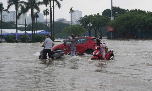 Hơn 2.600 ô tô, xe máy ảnh hưởng bão lụt được chi trả bảo hiểm