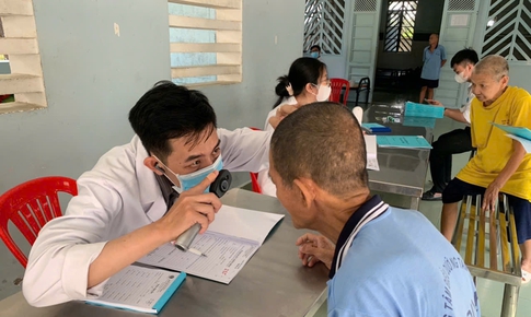 Bệnh viện L&#234; Văn Thịnh tặng xe điện, hỗ trợ kh&#225;m bệnh định kỳ tại Trung t&#226;m Điều dưỡng t&#226;m thần T&#226;n Định