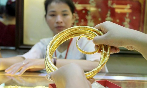 Gi&#225; v&#224;ng tăng suốt thời gian d&#224;i, khi n&#224;o sẽ giảm?