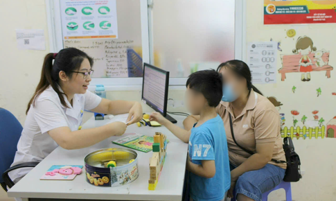 Can thiệp sớm trong rối loạn phát triển: Cơ hội vàng cho trẻ tự kỷ và chậm nói