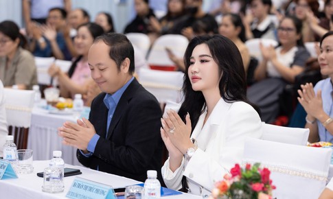 Doanh nhân Trần Thị Trúc Phuơng: Lan tỏa tri thức – Gieo mầm tương lai