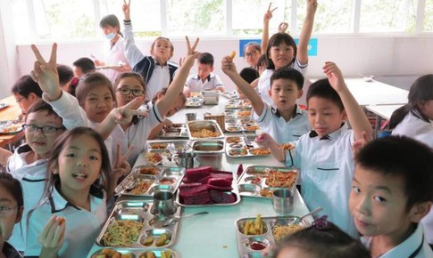Ph&#243; Thủ tướng y&#234;u cầu c&#243; giải ph&#225;p đồng bộ bảo đảm ATTP học đường