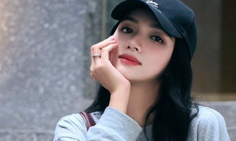 Hương Giang g&#226;y bất ngờ d&#249; chưa ch&#237;nh thức nhập cuộc Miss Universe 2025